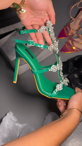 sandales verte à bijoux argent talons aiguilles